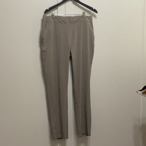 Columbia women’s pull on active pants, size L